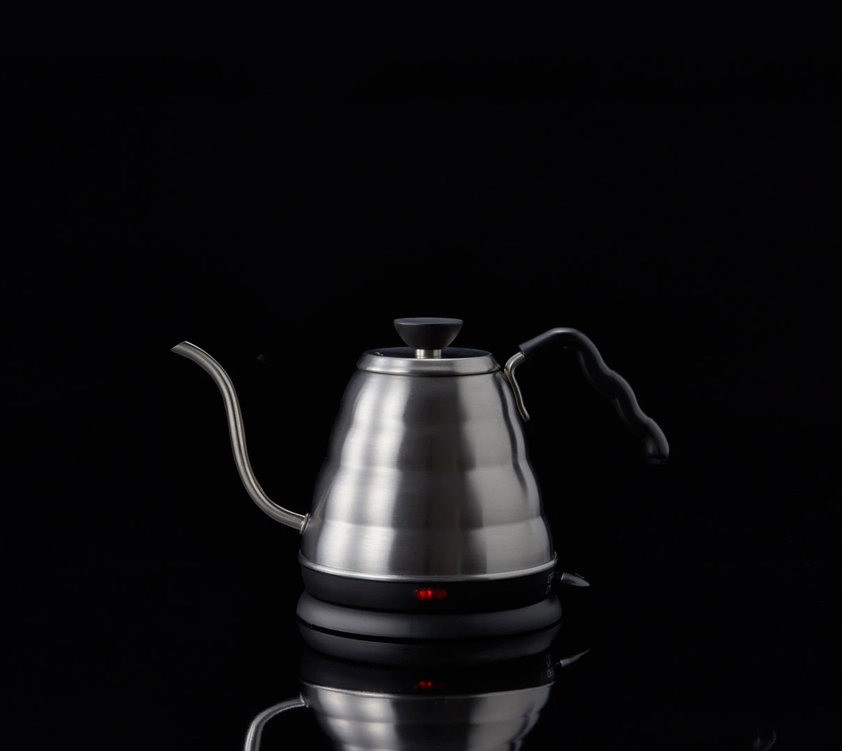 Hario V60 Buono Temperature Control Kettle 2 Hario V60 Buono Temperature Control Kettle