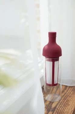 Hario Cold Brew Coffee Filter In Bottle (Cranberry Red) 7 Hario Cold Brew Coffee Filter In Bottle (Cranberry Red)