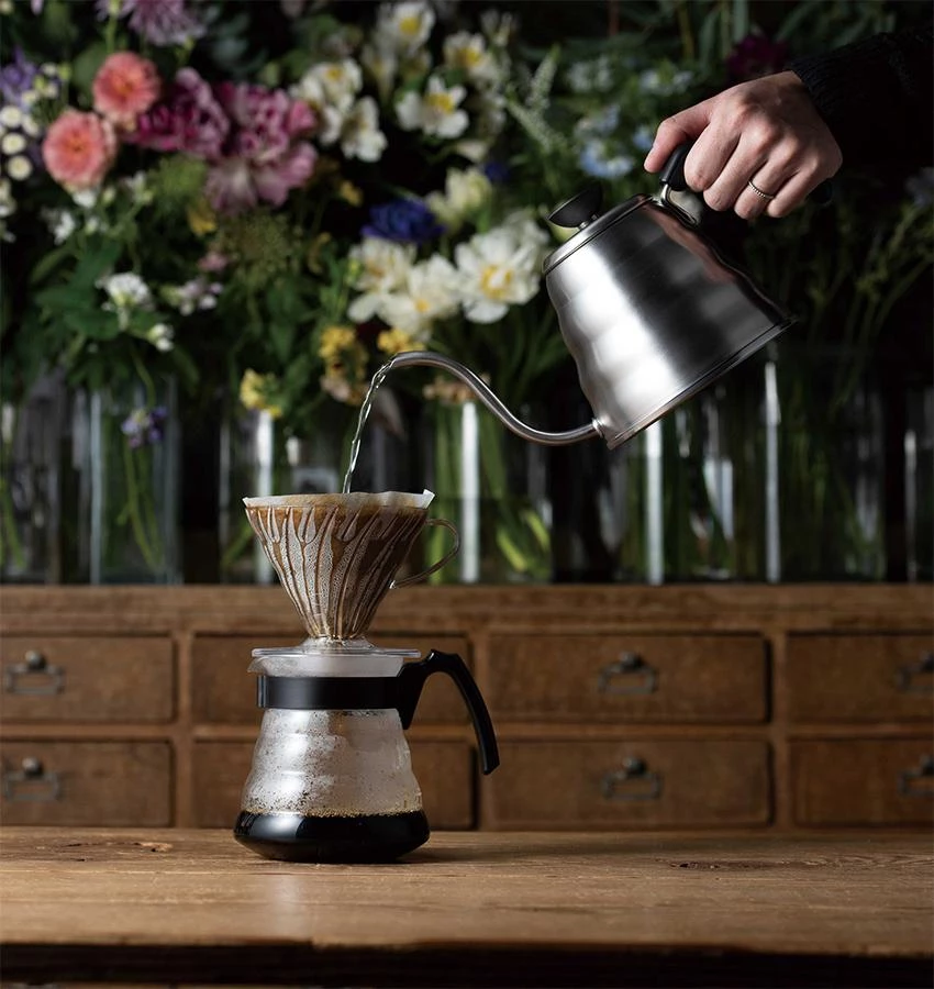 Hario V60 Craft Coffee Maker Kit 3 Hario V60 Craft Coffee Maker Kit